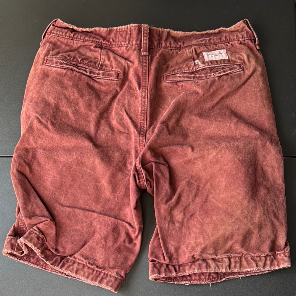 Abercrombie & Fitch Men's Faded Red Jean Shorts - Picture 3 of 3